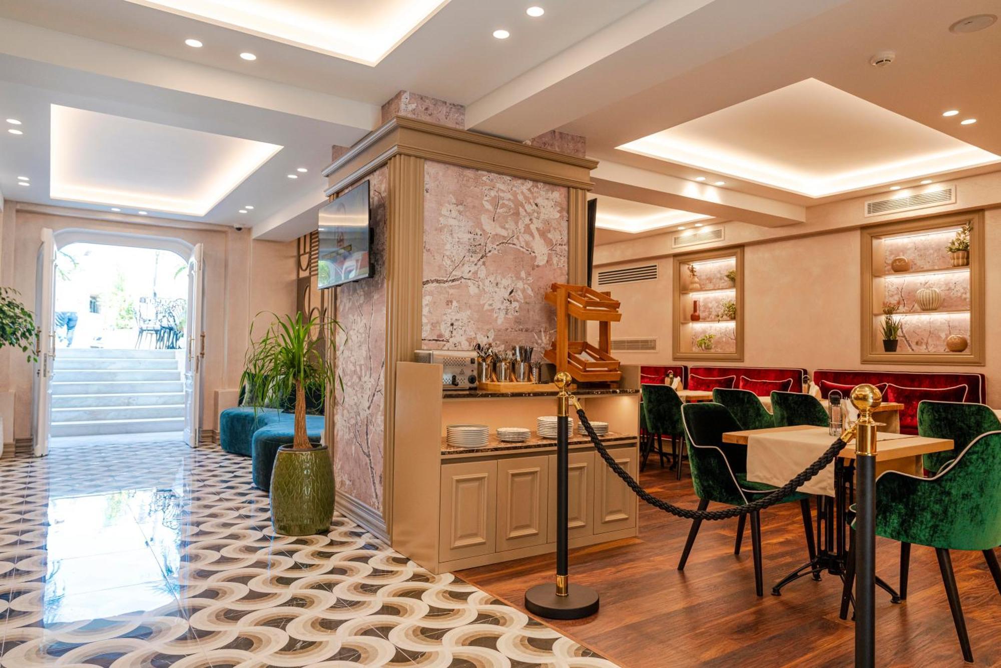 Art Gallery Boutique Hotel Durres Bagian luar foto