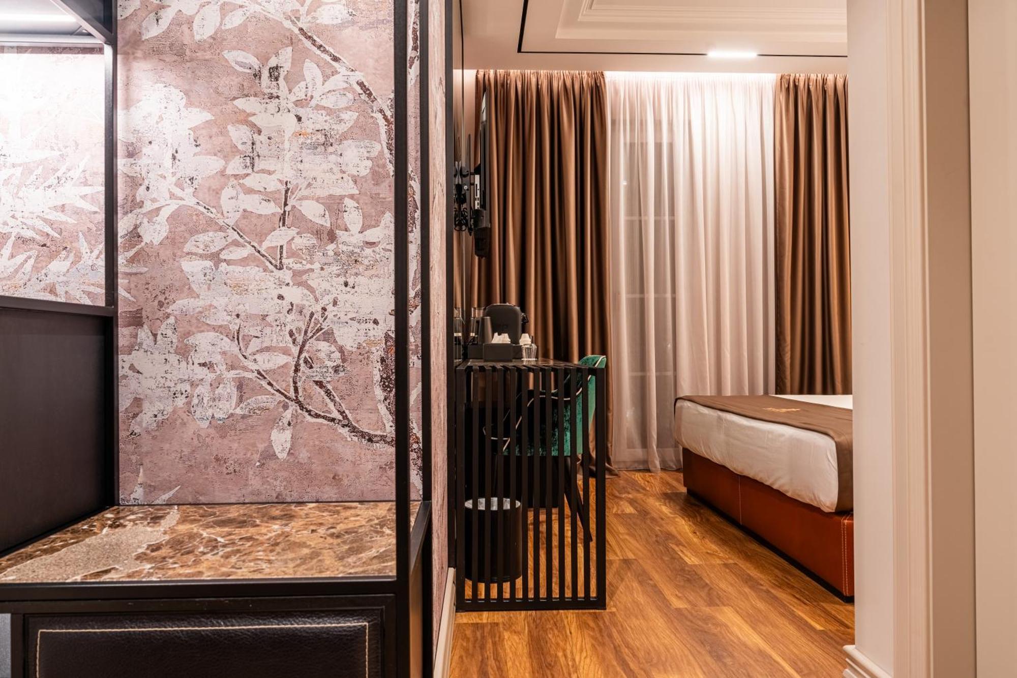 Art Gallery Boutique Hotel Durres Bagian luar foto