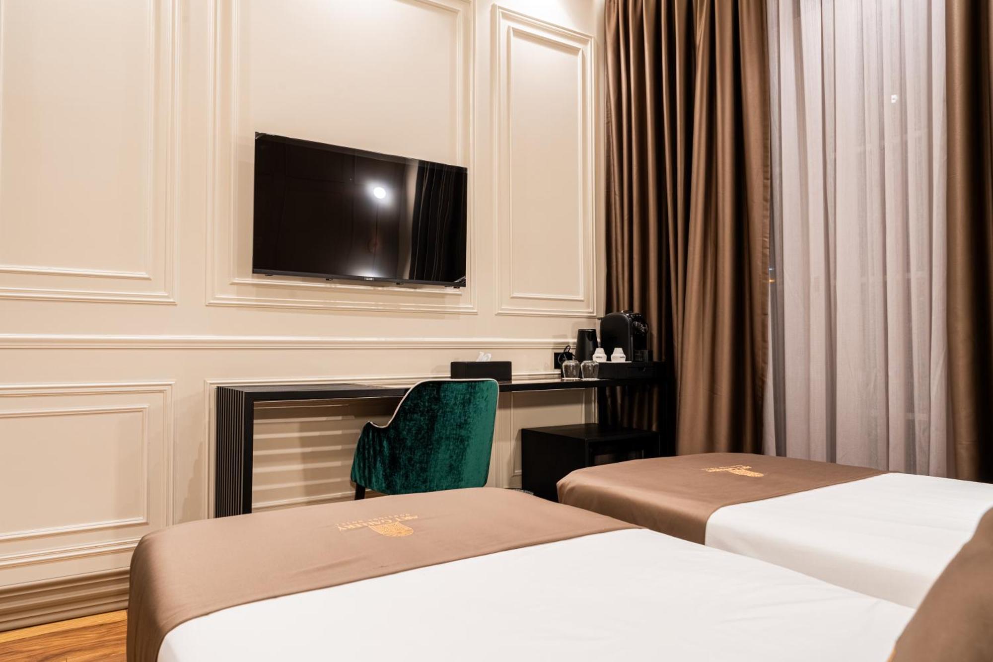 Art Gallery Boutique Hotel Durres Bagian luar foto