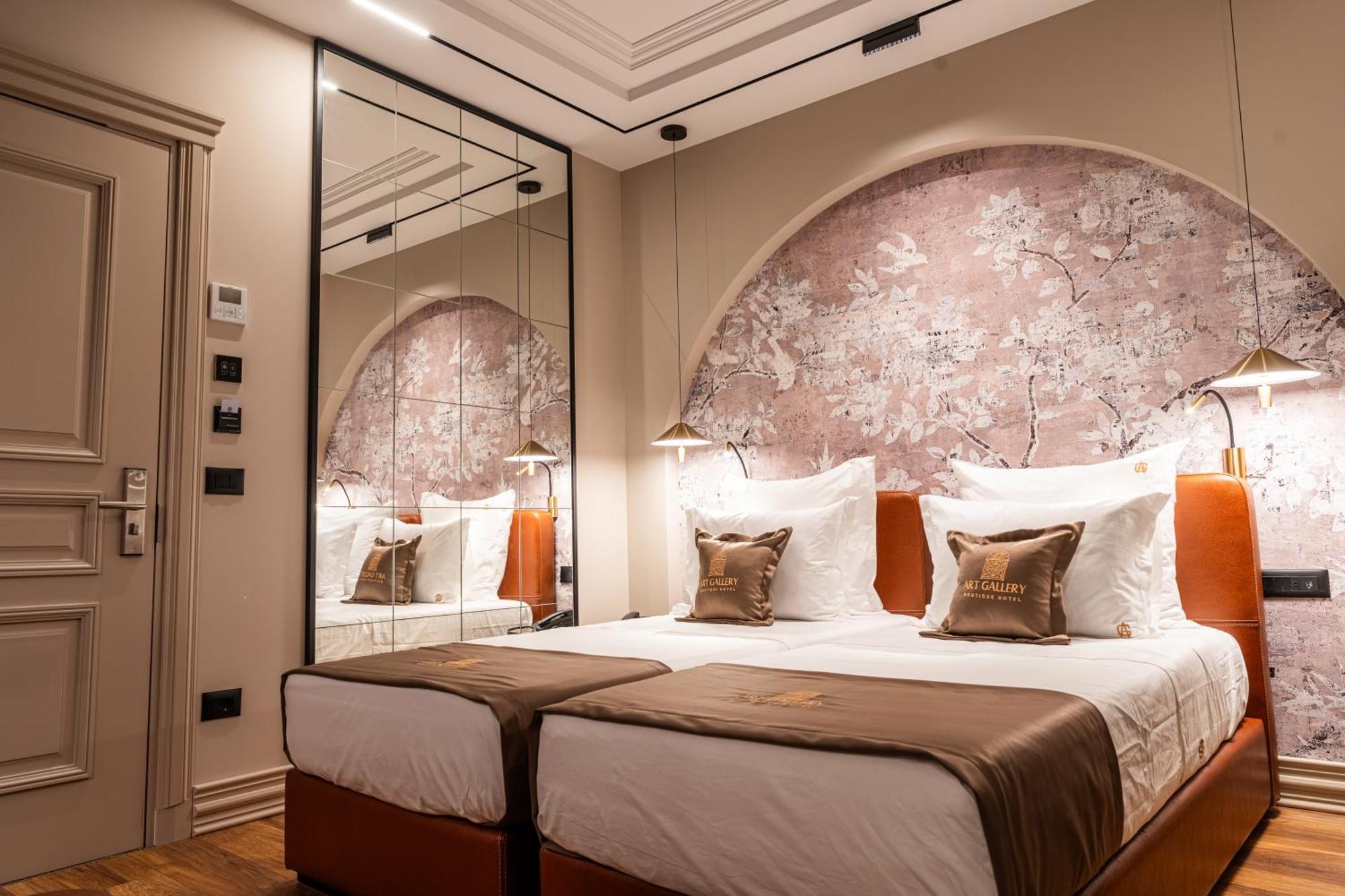 Art Gallery Boutique Hotel Durres Bagian luar foto